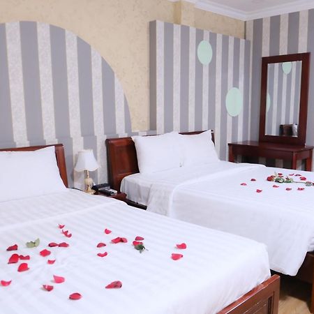 Cosmo Central Hotel Ho Chi Minh Exterior foto