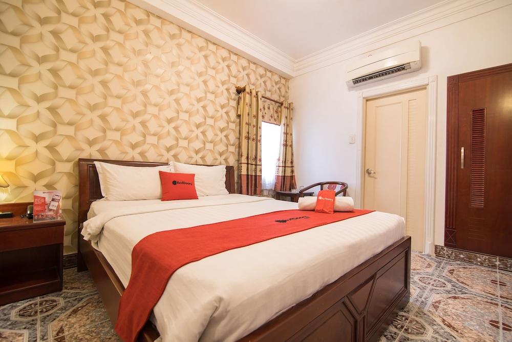 Cosmo Central Hotel Ho Chi Minh Exterior foto